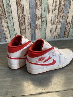 AIR JORDAN 1 MID SE - veľkosť 45,5 - 3