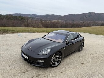 Porsche Panamera 4S - 3