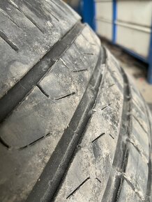 235/45 - R18 Pirelli Cinturato P7 - 3