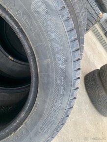 195/70 R15 zimne - 3