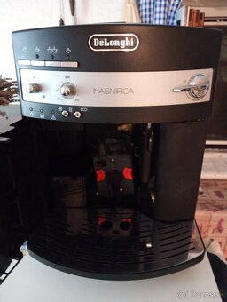 Kávovar Delonghi Magnifica - 3