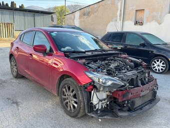 Mazda 3 2015 2.2-Skyactiv-D 150ps - 3