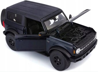 Maisto Ford Bronco Wildtrak 2021, 1:18,čierna metalíza 31456 - 3