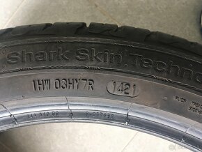 Predám pneumatiku 215/45 r18 - 3