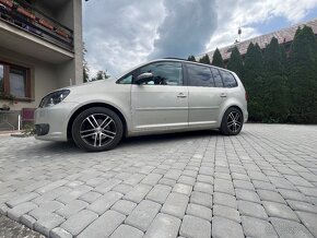 VW Touran 2,0 TDI - 3