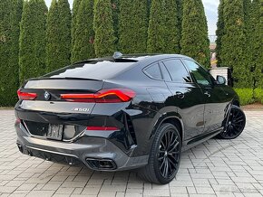 BMW X6 M50i xDrive - 3