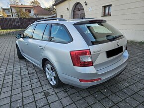 Škoda Octavia Combi 1.6 TDI M5 Ambiton DVD Navi R17 Orig. KM - 3