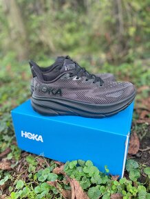 Hoka Clifton 9 vel 41 nové - 3