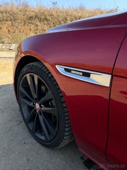 Jaguar XE 132kW R-Sport - 3