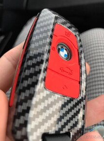 BMW puzdro na kluč carbon - silicon - 3