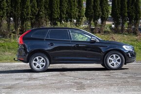 Volvo XC60 D5 Momentum AWD - 3