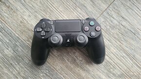 PS4 PRO - 3