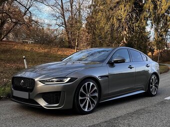 Jaguar XE 2.0D I4 R-Dynamic HSE AT - - 3