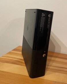 Xbox 360 Slim - 3