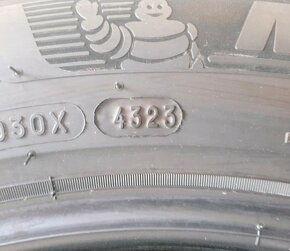 Pneu Michelin Primacy 4, 235/50/19, 235 50 19 - 3