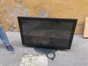 Panasonic televízor 107 cm - 3