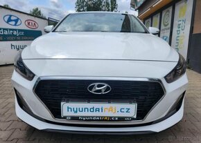 Hyundai i30 1.4-AUT-NAVI-KAMERA-FASTBACK - 3