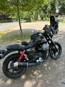 Moto Guzzi V7 Stone Special Edition 49kW - 3