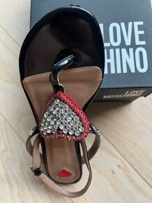 Love Moschino šľapky, 40ka, pôvodne 264 eur - 3