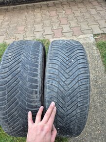 215/60R16 - 3