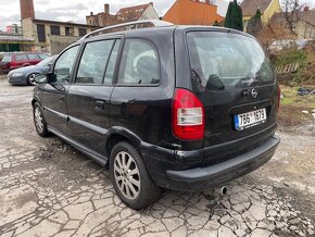 Opel Zafira 1.6 CNG 7 míst - 3