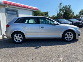 Audi A3 Sportback 1.6 TDI DPF Attraction Premium - 3