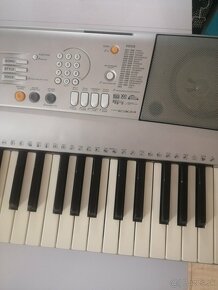 Yamaha e303 - 3