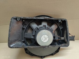 subwoofer 8E6035412 AUDI A4 30€ - 3