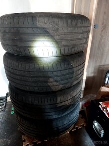 Mercedes r16 , 225/55r16 letné - 3