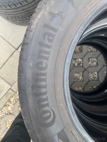 Continental 215/65/R17 - 3