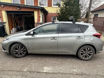 Toyota Auris 1.6 Hatchback, len 68 600 KM - 3