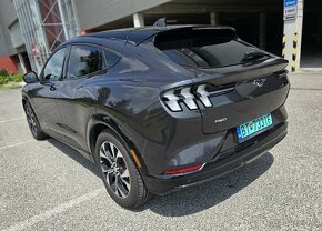 Ford Mustang Mach-E 75.7kWh AWD STD - 3