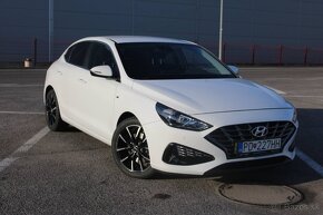 Hyundai i30 Fastback - 3