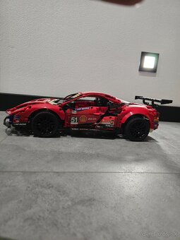 Predam original LEGO Technic 42125 Ferrari 488 GTE - 3