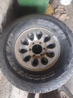 Pneu 265/70 R15 - 3