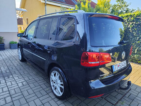 VW TOURAN 2,0 TDI HIGHLINE - 3