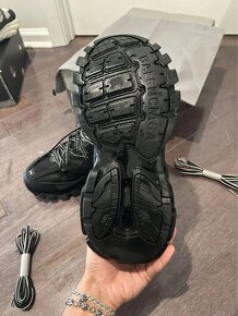 Balenciaga Tracks - Black - 3