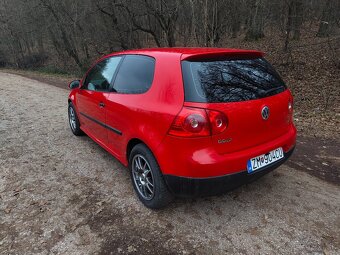 Volkswagen Golf V 1.9TDI - 3