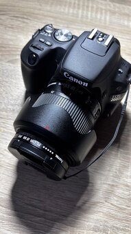 Canon EOS 200D - 3