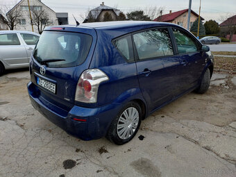 Toyota Corolla Verso 7 miestne - 3