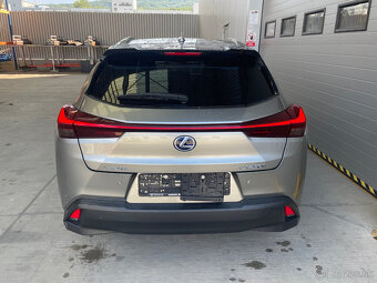 Lexus UX 250H Business Edition - 3