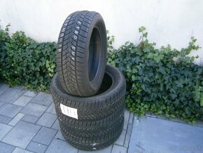 Predám 4x zimné pneu Dunlop SUV 215/60 R17 96HXL - 3