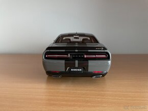 Dodge Challenger SRT Hellcat Widebody 1:18 - 3