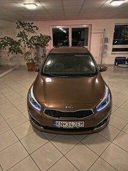 Kia Ceed 1.6 benzin len 92000 km - 3