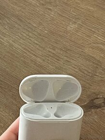 Apple airPods 1 - 3