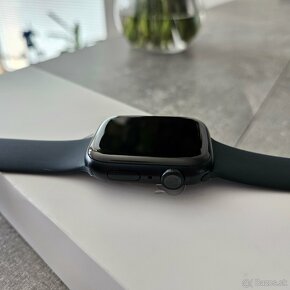 Apple Watch series 8 45mm Midnight - 100% Batéria - 3