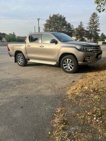 TOYOTA HILUX 2.4 DI-D Invincible A/T, 110kW, A6, 4d. - 3