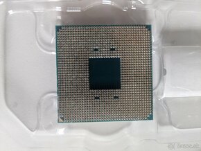 AMD 2600X procesor - 3