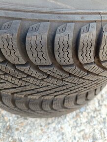 Pirelli Cinturato Winter 195/65 R15 91T - 3