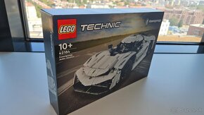 BIELE LEGO Technic 42184 - Koenigsegg Jesko Absolut White - 3